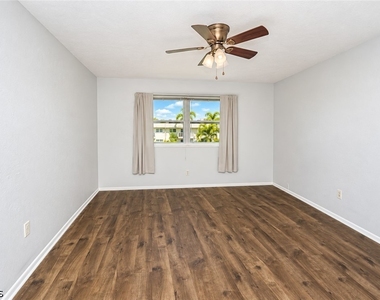6777 Winkler Road - Photo Thumbnail 6