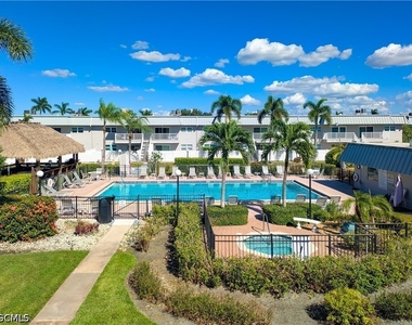 6777 Winkler Road - Photo Thumbnail 9