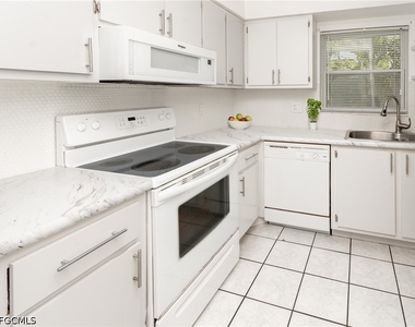 6777 Winkler Road - Photo Thumbnail 4