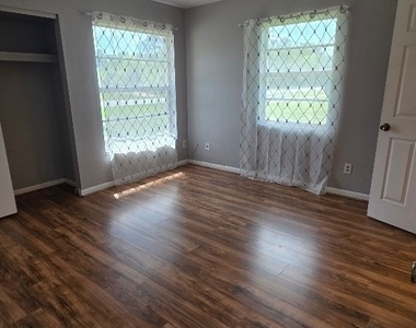 217 Beth Stacey Boulevard - Photo Thumbnail 15