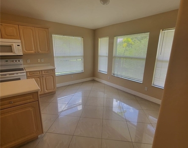 2803 8th Street W - Photo Thumbnail 5