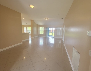 2803 8th Street W - Photo Thumbnail 1