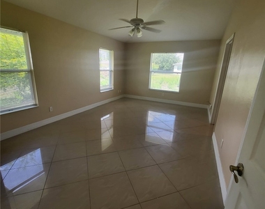 2803 8th Street W - Photo Thumbnail 7
