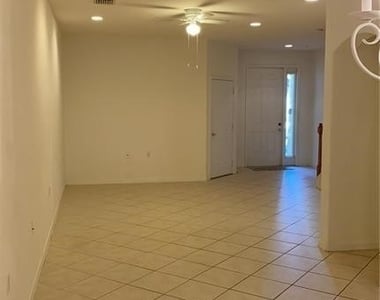 4391 Lazio Way - Photo Thumbnail 6
