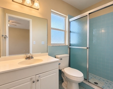 3509 Se 15th Place - Photo Thumbnail 9