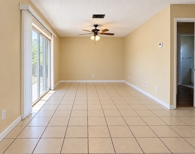 3509 Se 15th Place - Photo Thumbnail 1