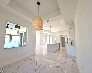 3207 67th Street W - Photo Thumbnail 2