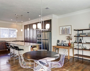 2406 Beall Street - Photo Thumbnail 10