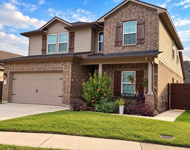 5402 Madison Lee Lane - Photo Thumbnail 26