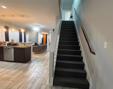 5402 Madison Lee Lane - Photo Thumbnail 14