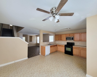 8106 Arrington Forest Lane - Photo Thumbnail 20