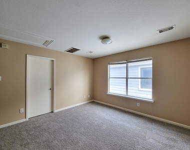 8106 Arrington Forest Lane - Photo Thumbnail 25