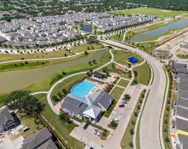 10047 Cloud Mist Drive - Photo Thumbnail 27