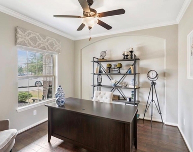 27903 Twin Knolls Lane - Photo Thumbnail 8
