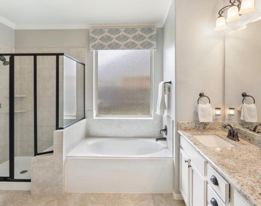 27903 Twin Knolls Lane - Photo Thumbnail 6