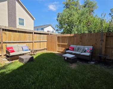 8113 Miley Street - Photo Thumbnail 1