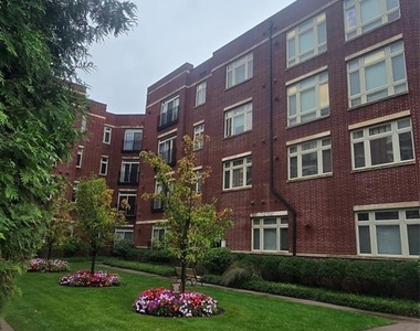 1111 Riverview - Photo Thumbnail 1