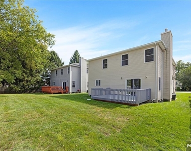 104 Larch - Photo Thumbnail 42