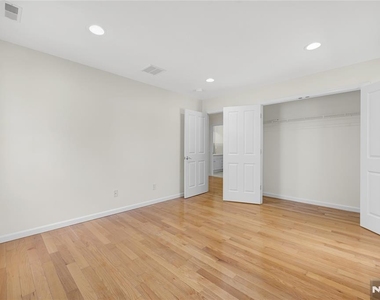 104 Larch - Photo Thumbnail 32