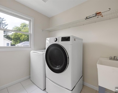 104 Larch - Photo Thumbnail 34
