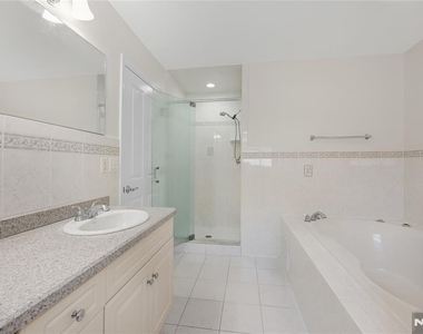 104 Larch - Photo Thumbnail 27
