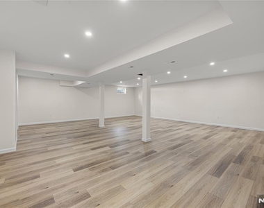 104 Larch - Photo Thumbnail 36