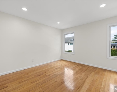 104 Larch - Photo Thumbnail 29