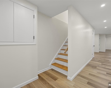 104 Larch - Photo Thumbnail 35