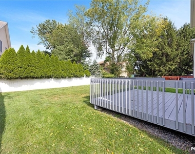 104 Larch - Photo Thumbnail 43