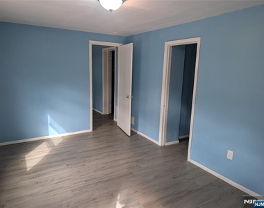 343 Belleville - Photo Thumbnail 4