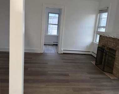 313 Chestnut - Photo Thumbnail 9