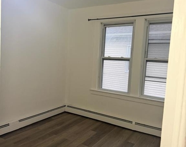 313 Chestnut - Photo Thumbnail 14