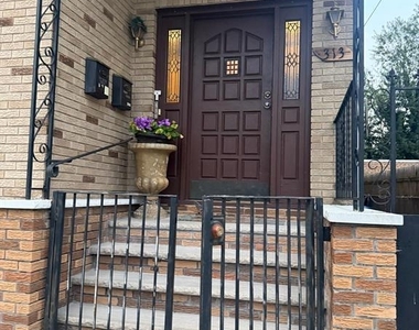 313 Chestnut - Photo Thumbnail 1