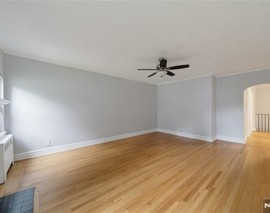 81 Chester - Photo Thumbnail 6