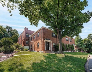 81 Chester - Photo Thumbnail 28