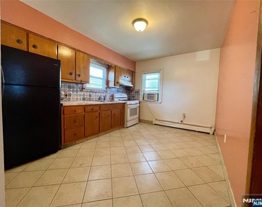 302 N 2nd - Photo Thumbnail 1