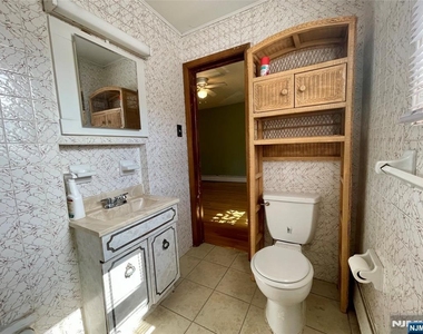 302 N 2nd - Photo Thumbnail 6