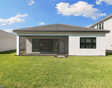 21041 Teak Tree Terrace - Photo Thumbnail 33
