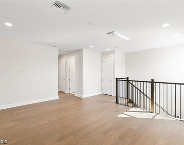 21041 Teak Tree Terrace - Photo Thumbnail 15
