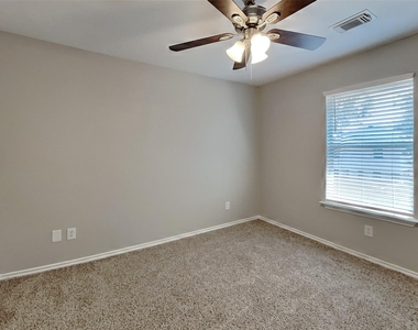 6810 Mahan Wood Drive - Photo Thumbnail 14