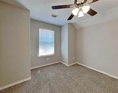 6810 Mahan Wood Drive - Photo Thumbnail 13