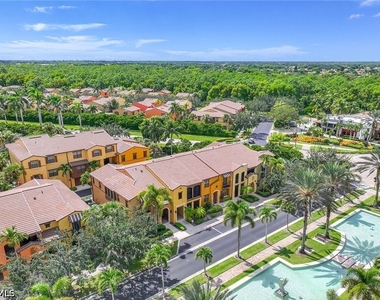 9076 Rialto Street - Photo Thumbnail 4
