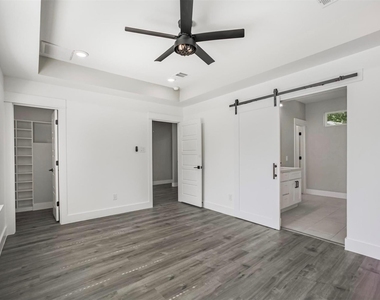 9307 Tower Street - Photo Thumbnail 11