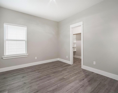 9307 Tower Street - Photo Thumbnail 15