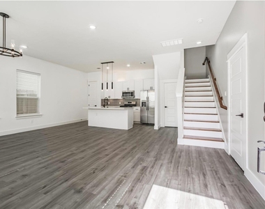 9307 Tower Street - Photo Thumbnail 1