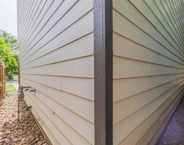 9307 Tower Street - Photo Thumbnail 17