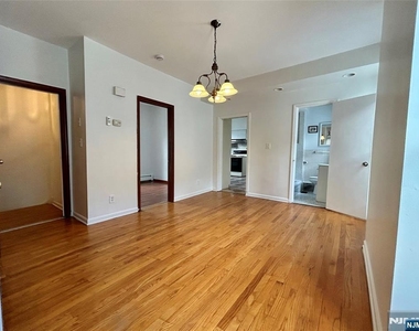 242 Brook - Photo Thumbnail 3