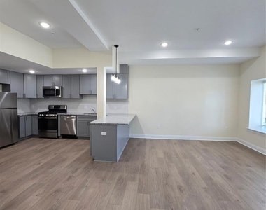 512 Kearny - Photo Thumbnail 4