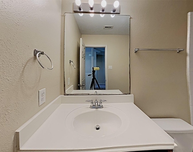 29712 Buffalo Canyon Drive - Photo Thumbnail 10