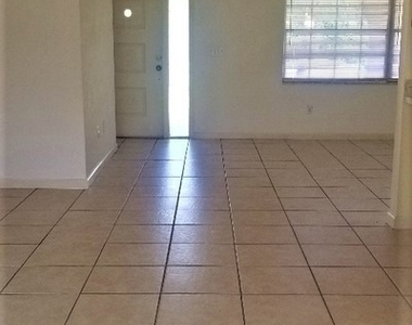 7472 San Carlos Boulevard - Photo Thumbnail 9